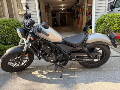 GREAT LEARNER BIKE!! Second owner, first owner never rode it so I put almost all the kms on it. A gr...