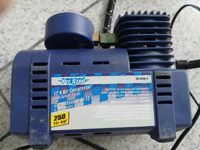 Car compressor to inflate tires in Tires & Rims in Markham / York Region - Image 2
