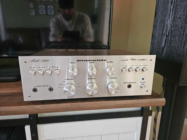 Marantz 1060 in Stereo Systems & Home Theatre in Trenton