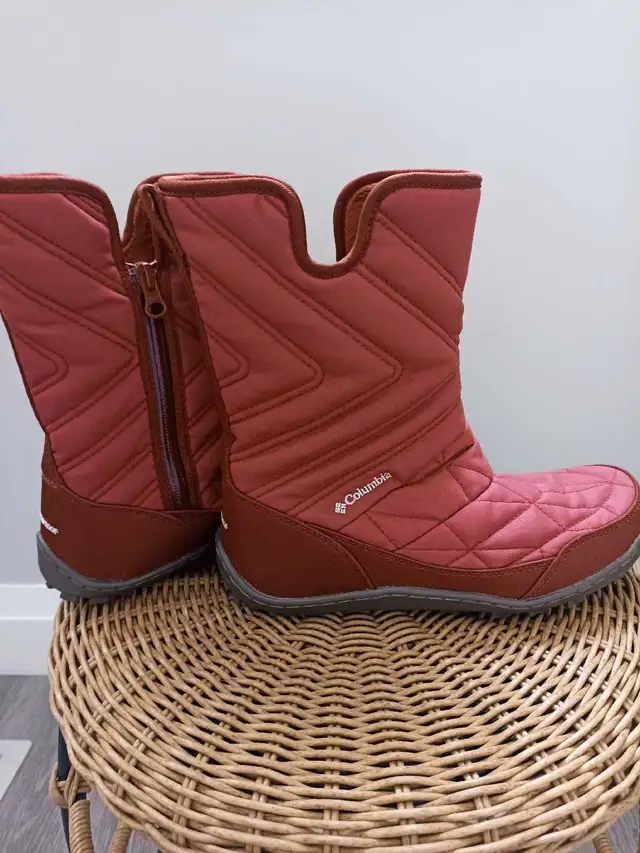 Brand new Columbia women's boots in Women's - Shoes in Cambridge - Image 3