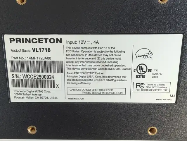 Princeton 17” LCD Computer Monitor in Monitors in Gatineau - Image 3