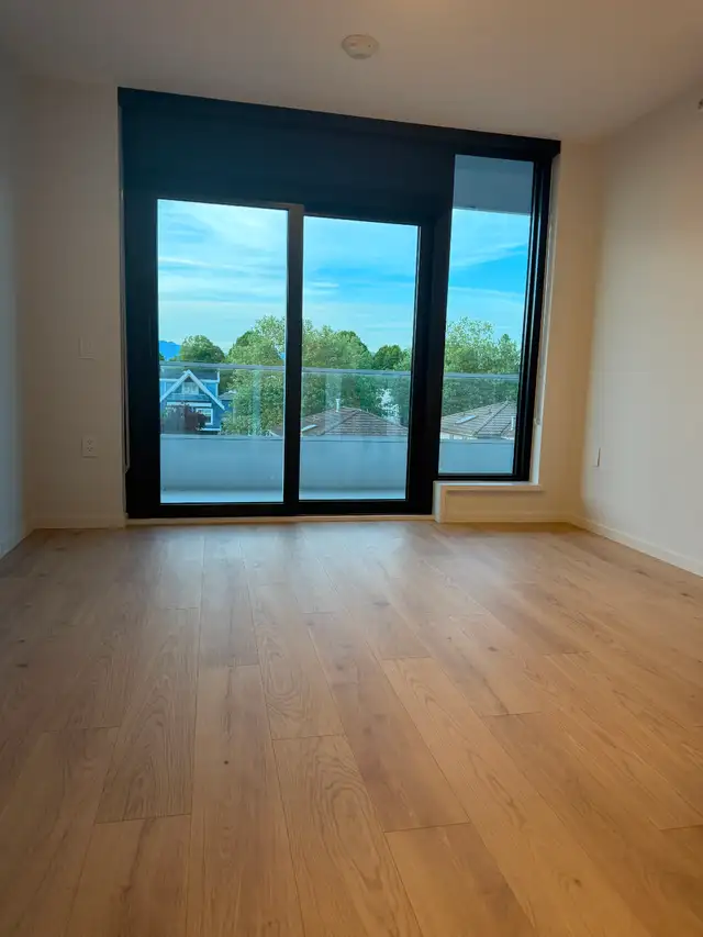 $3850 • 3BR/2BA • Kingsway Vancouver • 1200sqft + Parking in Long Term Rentals in Vancouver - Image 3