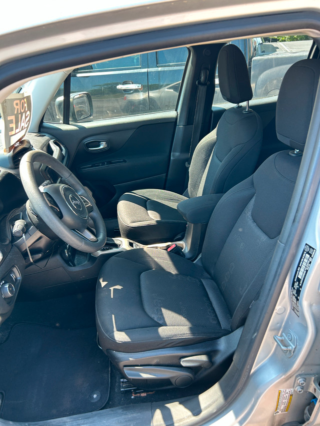 2016 Jeep Renegade in Cars & Trucks in Ottawa - Image 4