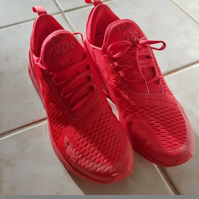 Nike Air Max 270 & Adidas Yeezy 12, Tilley hats in Men's Shoes in Barrie - Image 5
