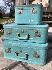 Vintage 1950’s Air Lite Luggage By Acme Travel Train Case Makeup