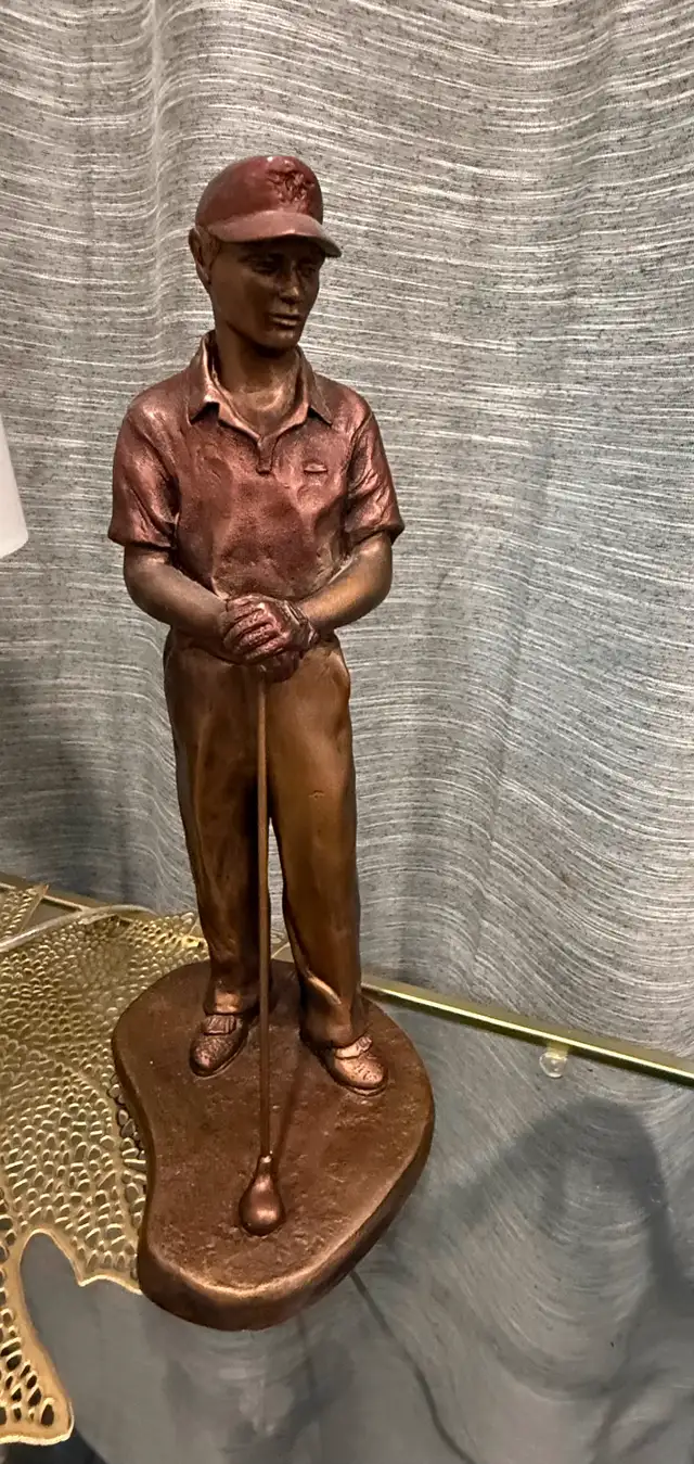 Collectible Items Sale in Milton63013092992129121