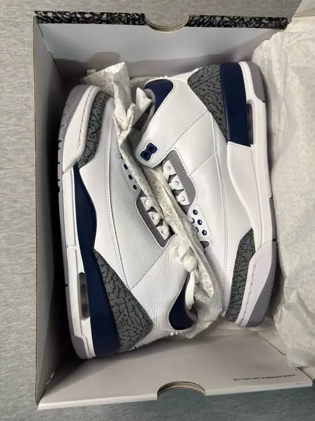 Nike Jordan retro 3 Midnight navy in Men's Shoes in Mississauga / Peel Region - Image 2