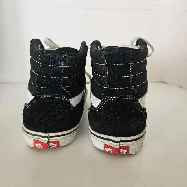 Vans  Hi Slim Canvas Skate Shoes  Womens 8.5 Black White in Women's - Shoes in Kitchener / Waterloo - Image 6