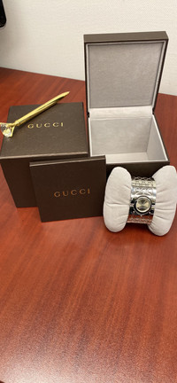Gucci Twirl Woman’s Wristwatch