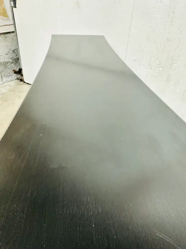 Mole snowboard 132 cm with Sims small bindings in Snowboard in Markham / York Region - Image 9