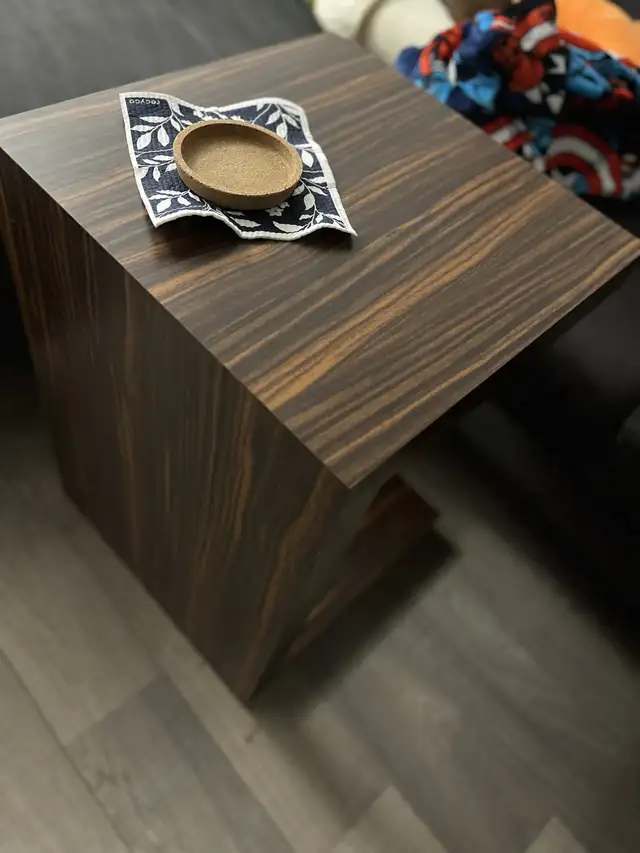 C-shape wooden coffee table in Coffee Tables in City of Toronto - Image 3