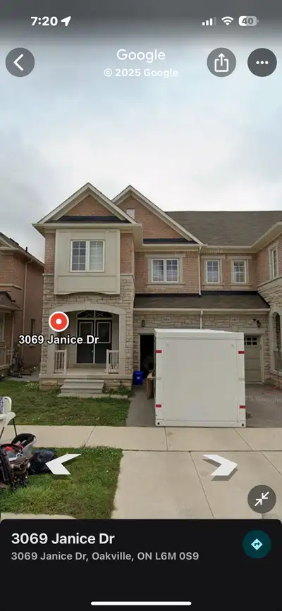 OAKVILLE - Room for rent $1050 All utilities included Available immediately Location : Dundas and Si...