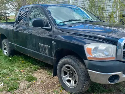 06 Ram 1500. Engine is blown. $1500 obo