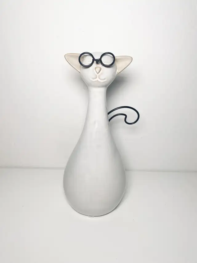 Ceramic Harry Potter Cat in Home Décor & Accents in Kitchener / Waterloo - Image 2