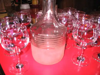 CARAFES - PICHETS - VERRES - MUGS - POTS À EAU ET À JUS - MUGS, View more