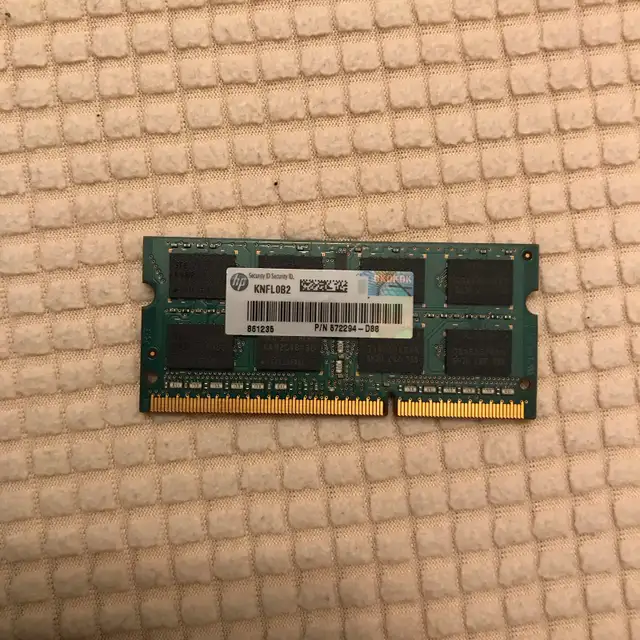 Samsung 4GB PC3 Laptop RAM in System Components in Oakville / Halton Region - Image 3