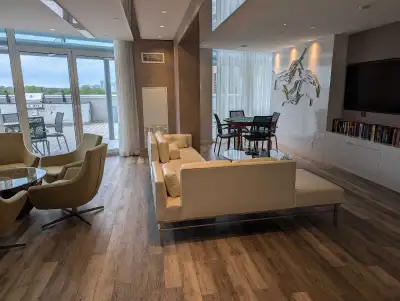 I'm a Experience Commercial Cleaner , with experience in Move in and Move out Cleanings , Post Const...