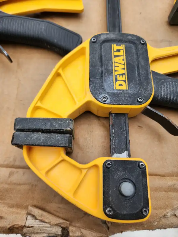 4 DeWalt Wood Working Adjustable Clamps423430609479280644