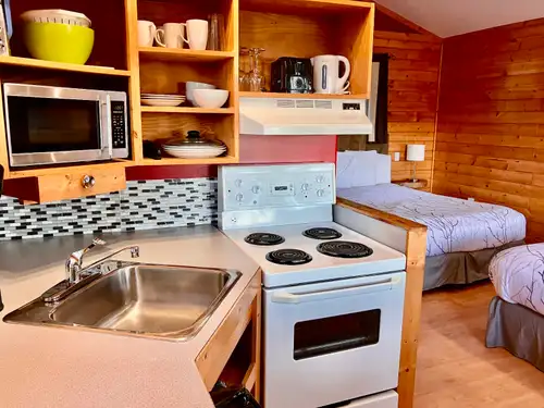 Oceanview Cabin for Rent October 1 - April 15 Suitable for a single or couple