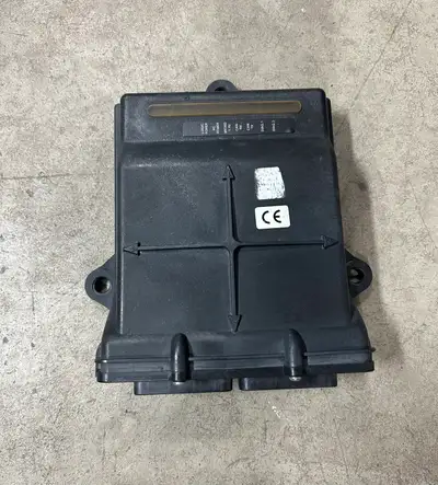 Used raven smartrax rtk controller. Part number in photos. Casing is a little faded but it is in goo...