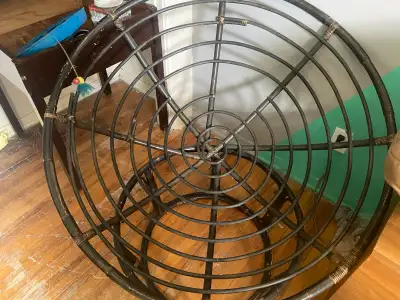 Briser un peut Pas de cousin Broken a bit No cushion Base retail price 180