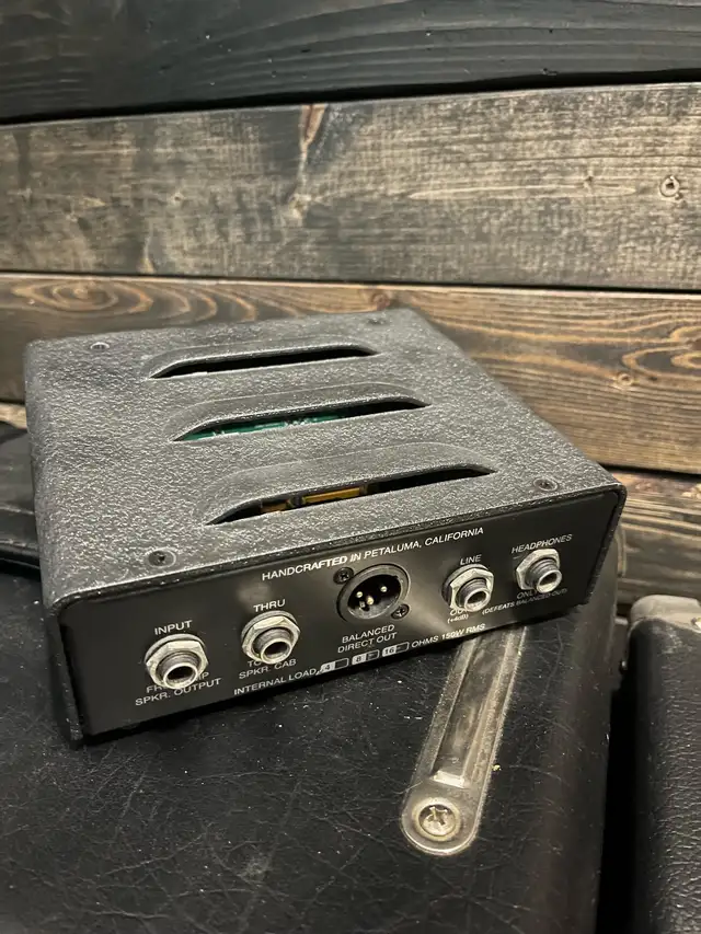 Mesa Boogie Cab Clone 8ohms in Guitars in Chatham-Kent - Image 3