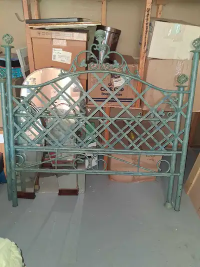 Lit double en metal vintage, View more