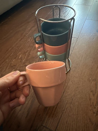 Set of stacking mugs