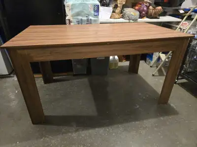 Diningroom table, View more