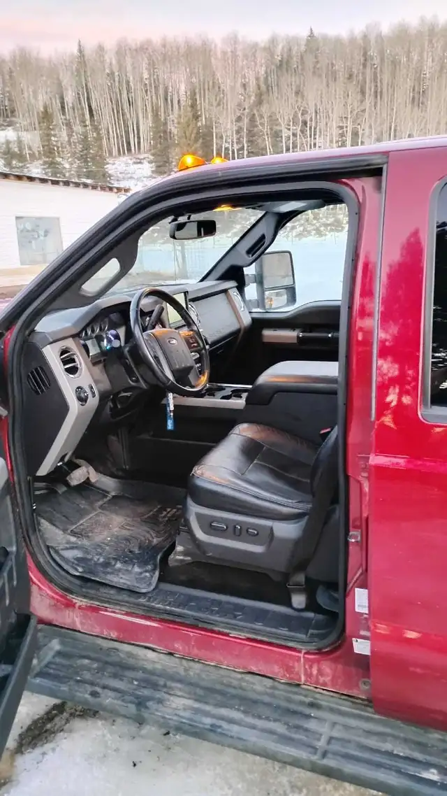 2014 f350 fully loaded in Cars & Trucks in Houston - Image 11