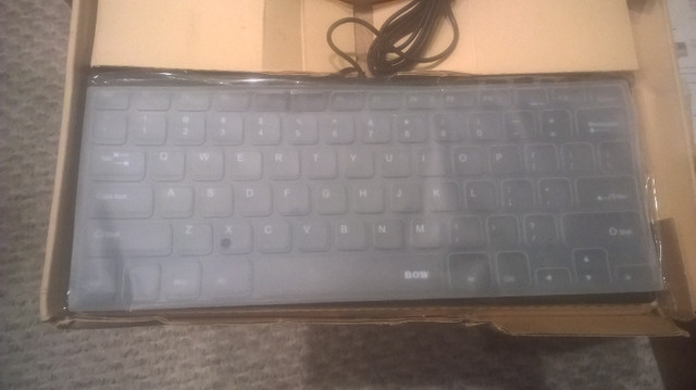 Mini Keyboard Wired Thin Light 78 Keys Usb, W/ TPU Skin, Small in Mice, Keyboards & Webcams in Bedford - Image 2