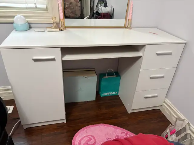 White Study/Makeup Vanity Desk