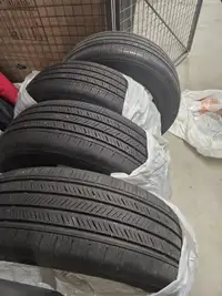 Selling a set of four (04) All-Season Toyo A45 235 60 R18 tires