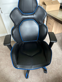  True innovations, gaming chair or office