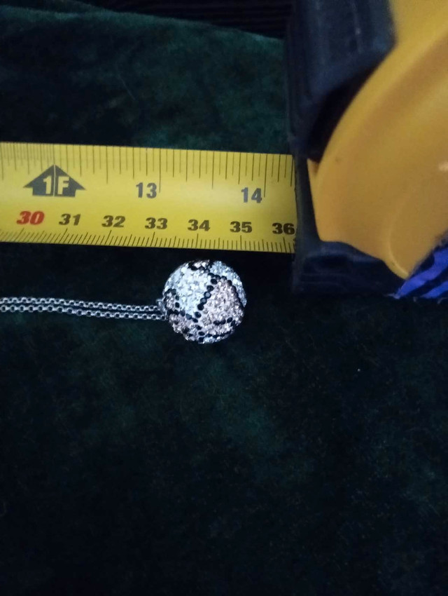 Large sparkle ball koala bear pendant and 46" 925 chain in Jewellery & Watches in Saskatoon - Image 4