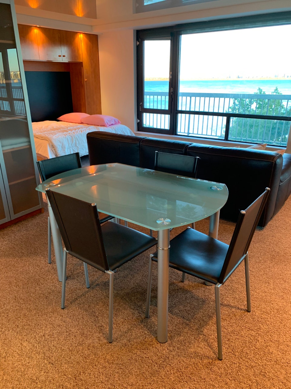 Studio lumineux et spacieux au 7e étage avec vue sur le fleuve 5
