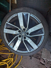 225 40 18 summer tires set for VW