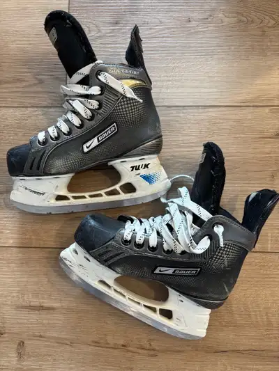 2.0 Bauer Supreme Tuuk Skates, View more