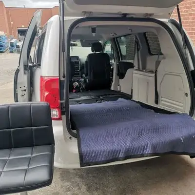EMPTY MINIVAN TORONTO NIAGARA FALLS TORONTO 647-761-0675, View more