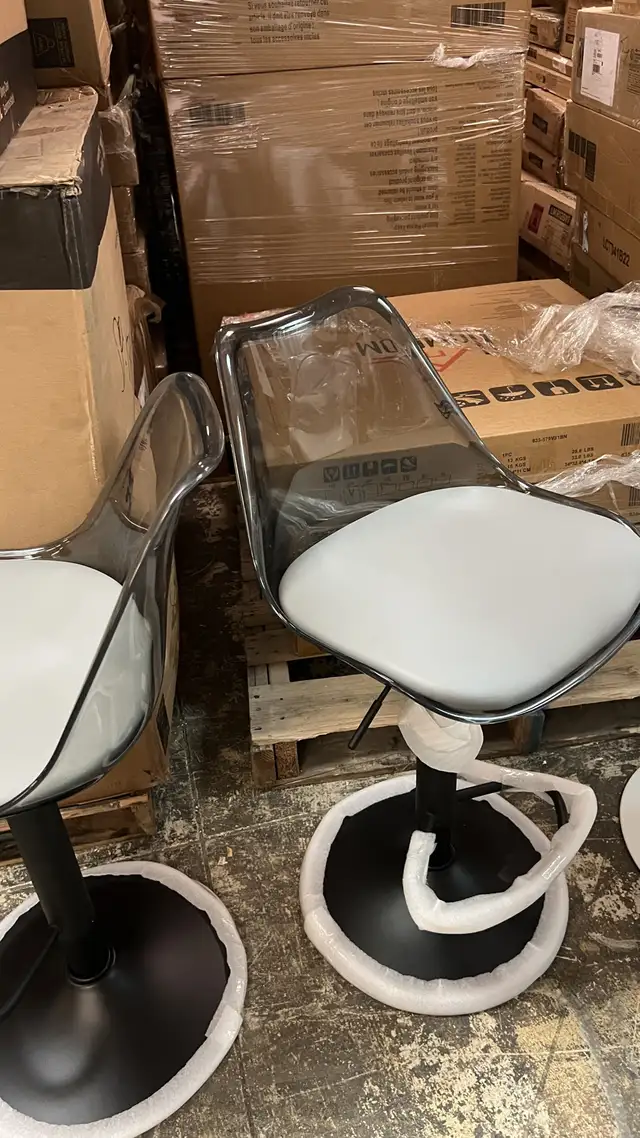 Swivel Bar Stools with Backs Acrylic Bar Stools Adjustable in Chairs & Recliners in Markham / York Region - Image 4