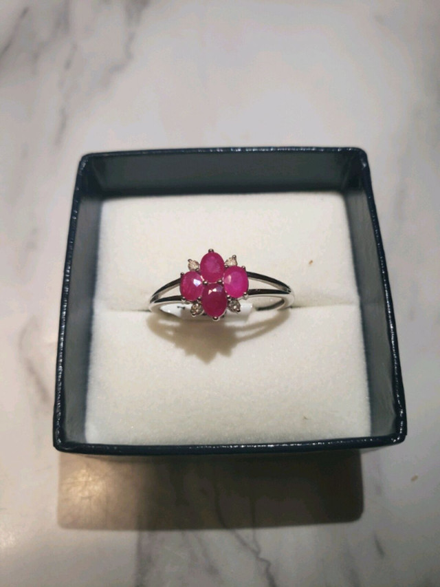 Beautiful Ruby Diamond 14Kt White Gold Ring - Size 7 in Jewellery & Watches in Kitchener / Waterloo