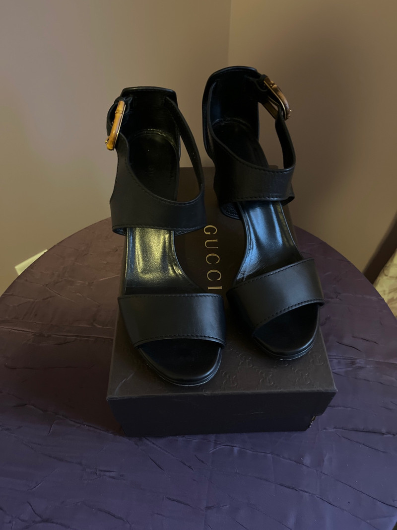 Gucci sandals | Women's - Shoes | Markham / York Region | Kijiji