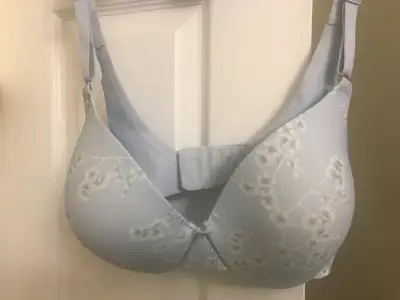 Light blue floral bra 38 C Medium foam padding, Underwire High side panels Purchased at La Senza Wor...