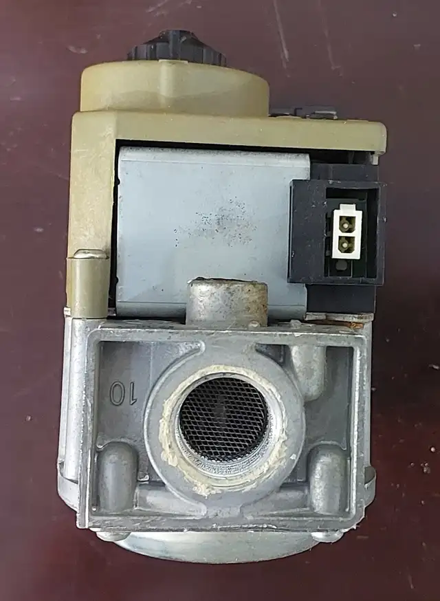 Gas Valve Specifications – Honeywell VR8205S2353 - GCV009 in Heating, Cooling & Air in City of Toronto - Image 5