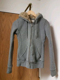 Aritzia TNA Sweater Hoodie Faux Fur XS small grey