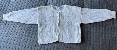 Oshkosh B’Gosh Girls size 3T White Button-Up Sweater, View more