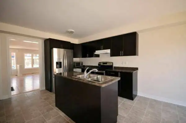 FURNISHED NIAGARA COLLEGE ROOM - NOTL CAMPUS - ALL INCLUSIVE