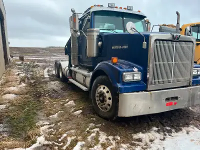 2008 Western star 4900 with a 2001 amco veba V814 4S knuckle boom. 955xxxkm Detroit Series 60 6 Cyli...