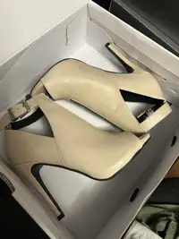High heels (aldo/dm for more heels) 