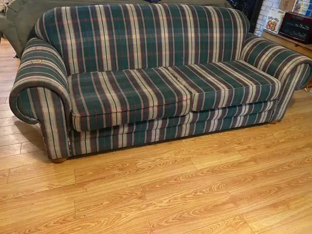 Used Sofa in Couches & Futons in Dartmouth - Image 3